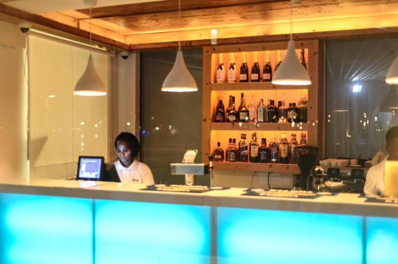 Detalhe de Workstations de Bar